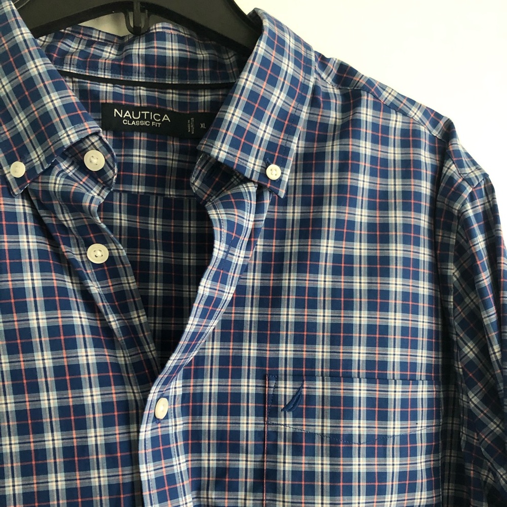 NEW NAUTICA button down collar shirt - Picture 4 of 4